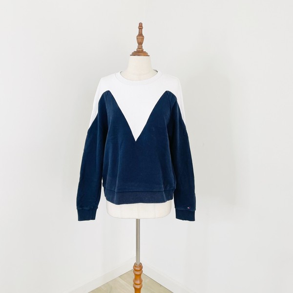 Tommy Hilfiger Sweatshirt Womens Sz M White Navy Crew Neck Madison Star Detail