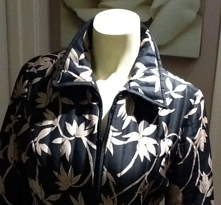 ANNE CARSON WOMEN'S PURE SILK FLORAL BLAZER WITH SEGUINED QUILTED JACKET -M - Image 2 of 4