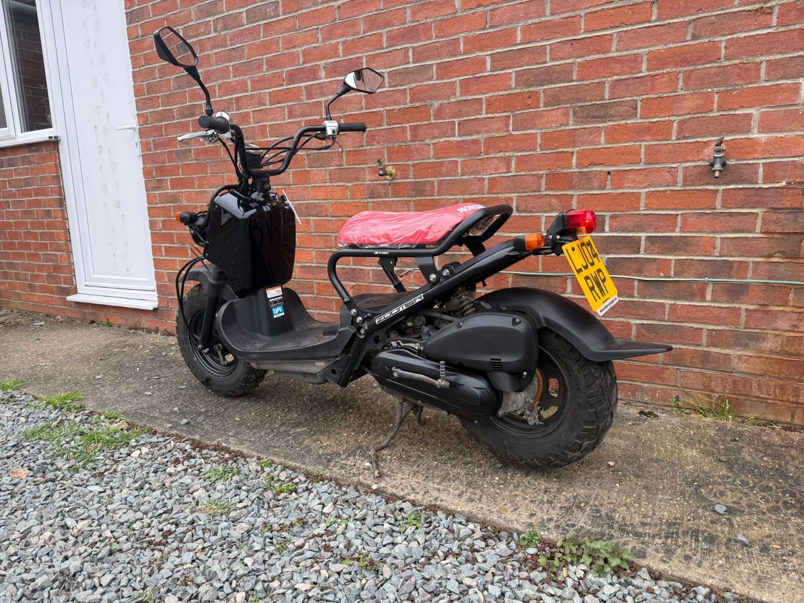 Honda Zoomer Scooter 2004