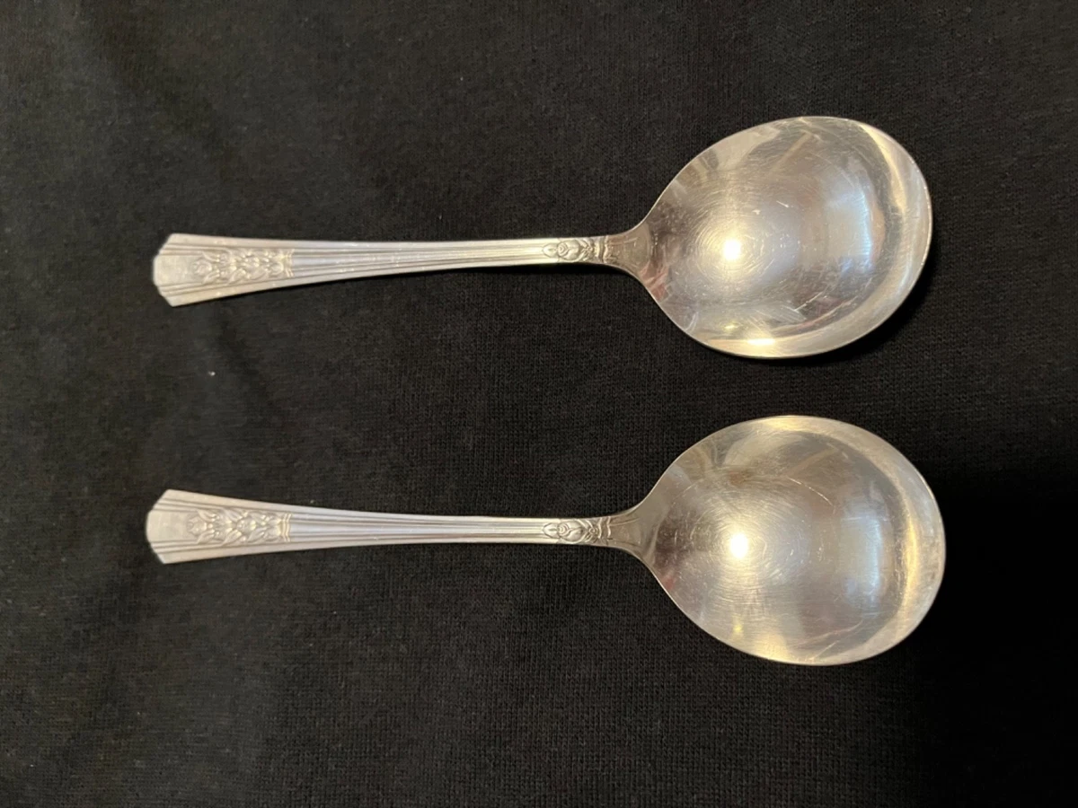 Wm. Rogers An Art Deco 1900-1940 Antique US Silver-Plated Flatware
