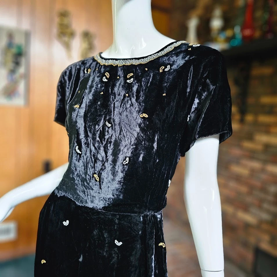 Vestido Vaina Formal De Colección Años 40 Volup Film Noir Terciopelo Negro Cuentas Cóctel XL/XXL Foto 3 de 4