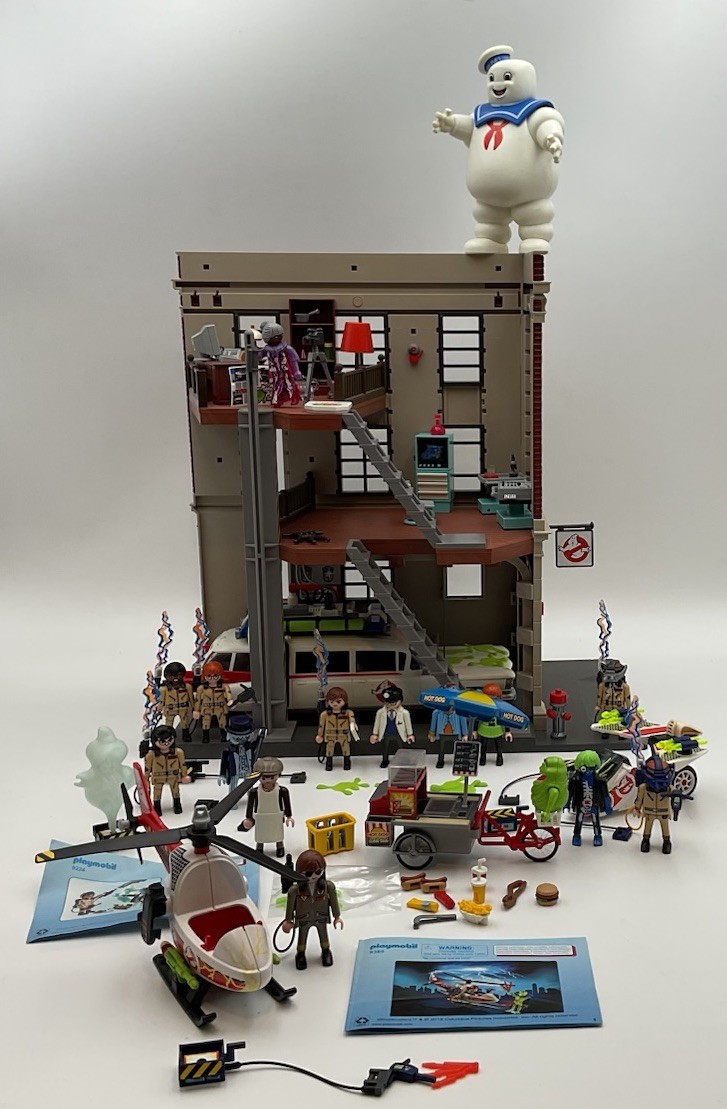 Playmobil Ghostbusters Lot inc Firehouse 9219, 9220, 9221, 9222,9224,9385 & 9388