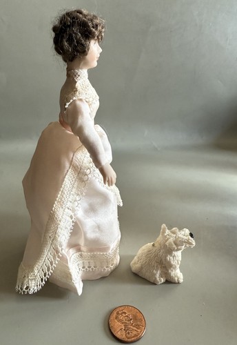 Dollhouse Miniature Edwardian Lady Doll by Artisan JILL NIX, with Dog, 5.25” - Picture 3 of 7
