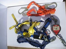  Miller Lite Lifeline Retracting 30 FT  & Elk River Harness, SafeWaze 2 Hook