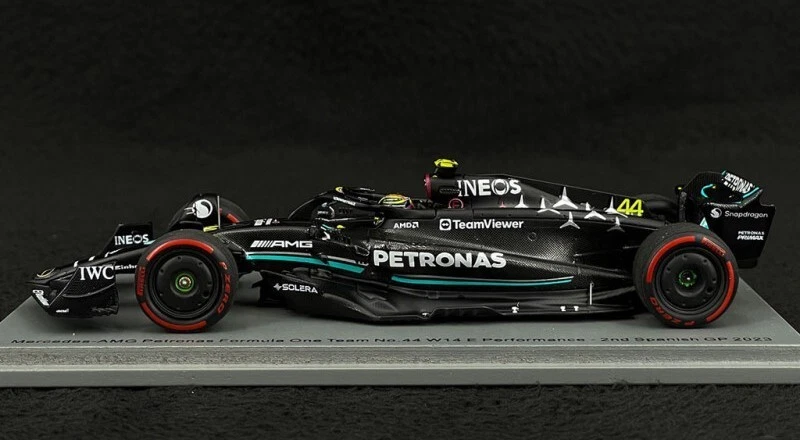 Lewis Hamilton Mercedes W14 Spanish GP 2023 Scale 1/43 SPARK - Imagen 4 de 4