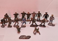 Vintage Lead Army Soldiers Lot Of 16 Please Read And Look At Pictures.