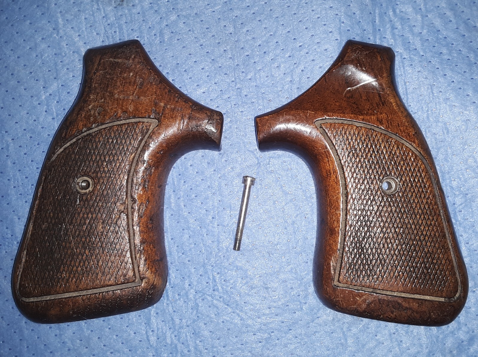 Unknown Large Revolver, Checkered Wood Grips, S&W N frame? Worn eBay