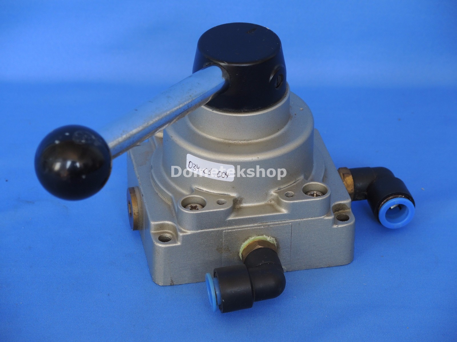 SMC EVH402 hand valve
