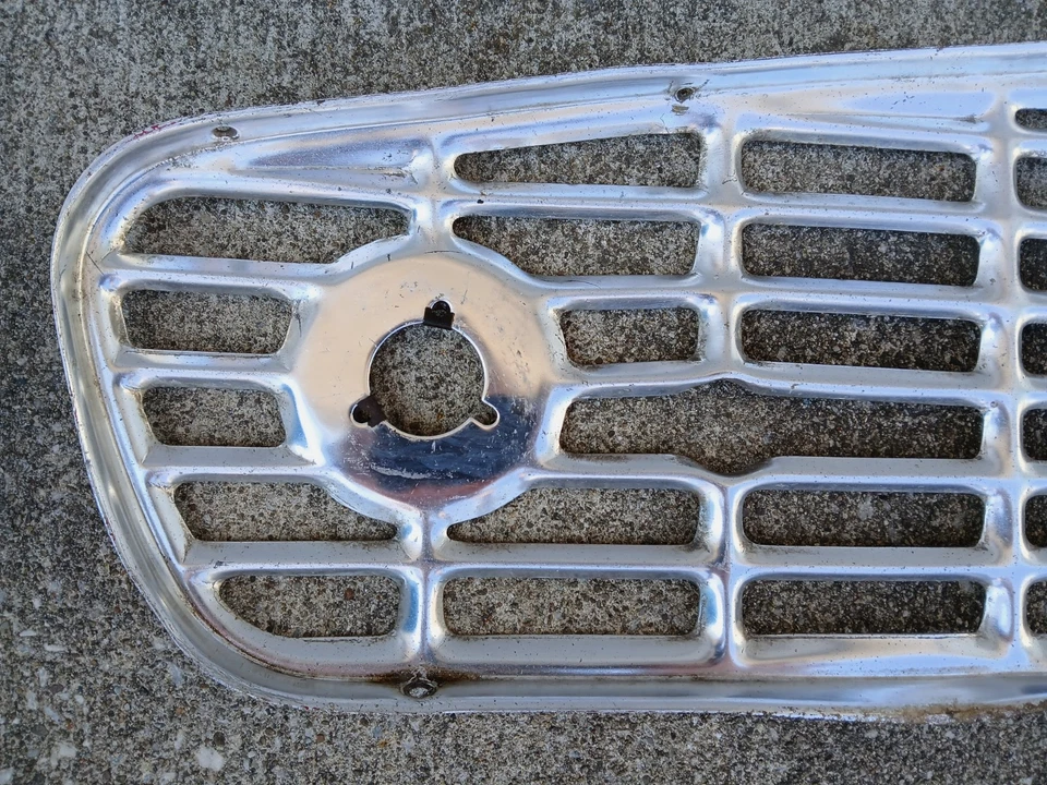 Triumph TR3A & TR3B Front Grill - Used OEM - Image 2 of 4