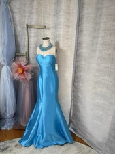 sz M turqoise gown strapless with train corest back formal prom