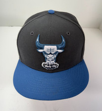 Chicago Bulls New Era 59Fifty NBA Basketball Hat Cap Mens 7 1/8 Black Blue NWOT