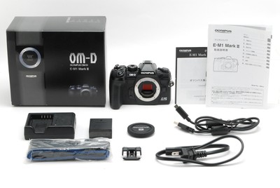 [Neuwertig] OLYMPUS OM-D E-M1 Mark III Digitalkamera mit Box Shutter Count...
