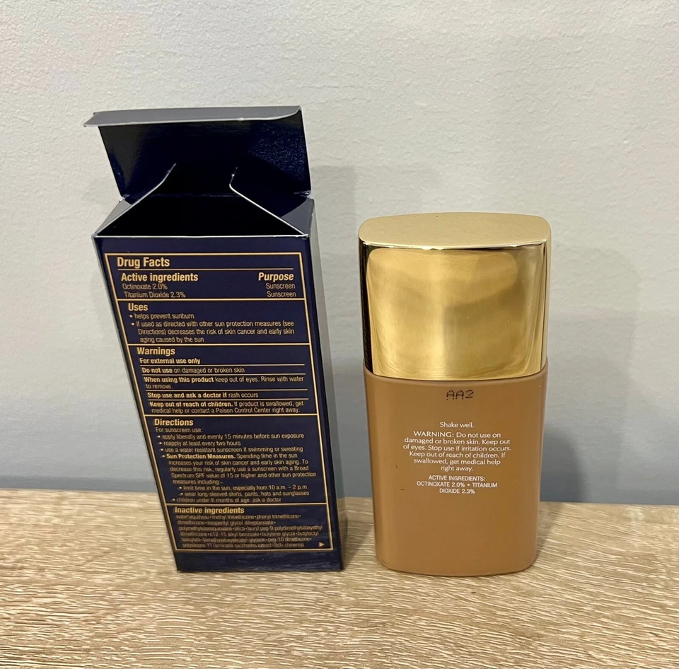 Estee Lauder Double Wear Sheer Long-wear Makeup SPF 19 5W1 BRONZE 1 oz/ 30ml - Image 2 of 3