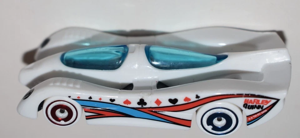 Hot Wheels 2014 White Power Piston Harley Quinn DC Comics Batman Indonesia - Image 2 of 4