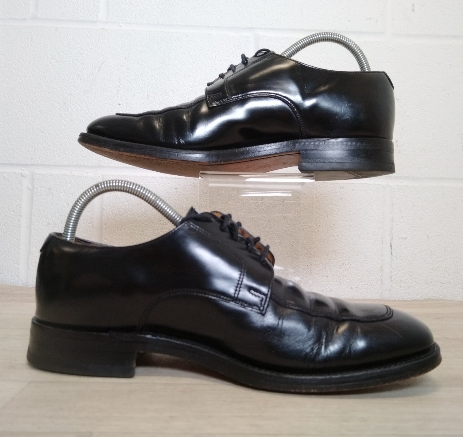 Loakes Wye Shoes UK8 EU42 Black Leather Men's Formal England UK Vintage