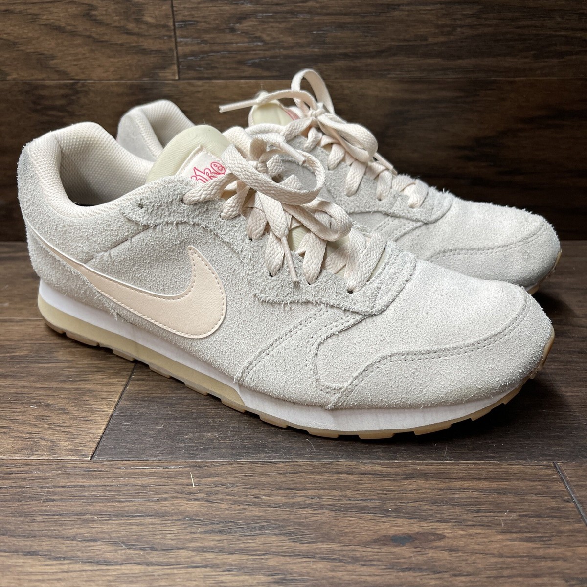 women's md runner 2 casual sneakers