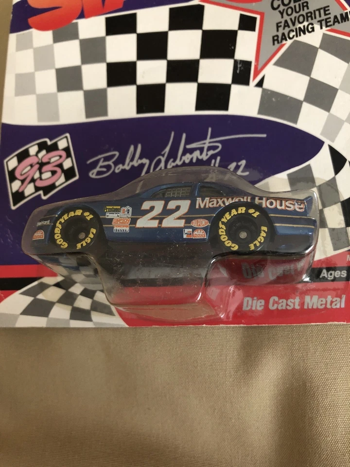 Matchbox, Racing Super Stars, 1:64, Bobby Labonte Maxwell House No22 Белая роза - Изображение 2 из 3