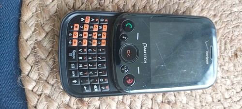 Pantech Model TXT8040VW. Vintage - Zdjęcie 2 z 3