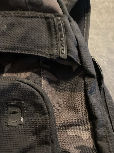 Dakine Varial Skateboard Backpack Good Condition - Picture 3 of 11