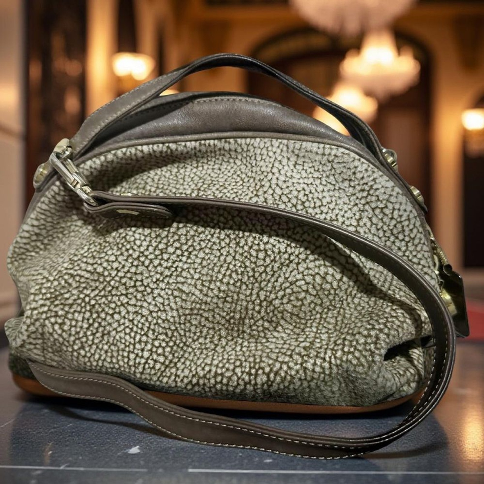 Borsa a mano Borbonese 2 vie in pelle scamosciata modello quaglia marrone autentica