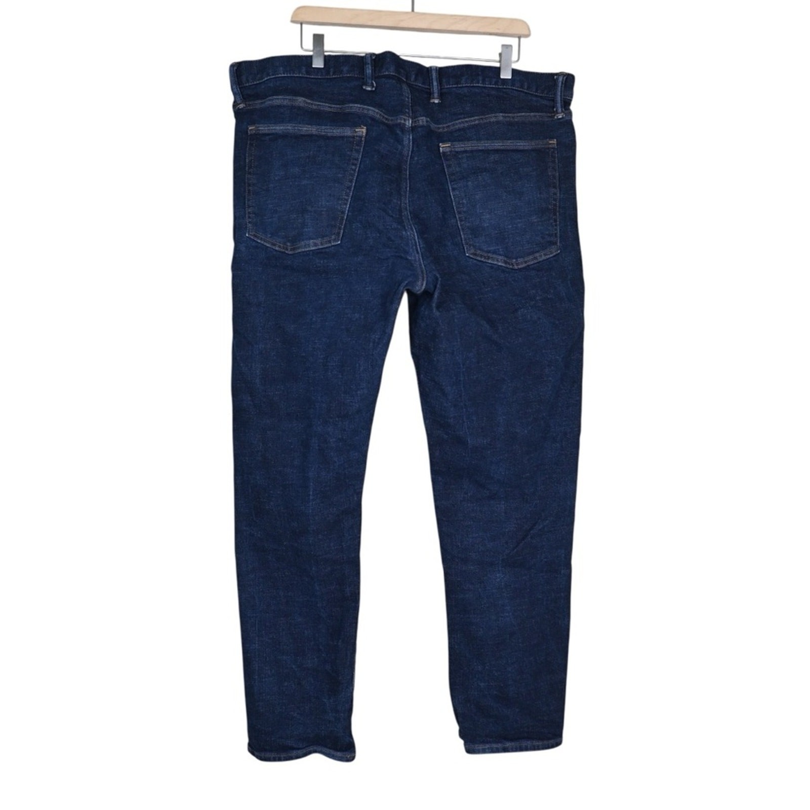 GAP Mens 40x32 Straight Taper Dark Wash Jean