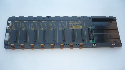 C200H-BC081-V2 8-Sitzer Base Frame + CPU Base Unit Serie Sysmac SPS Omron