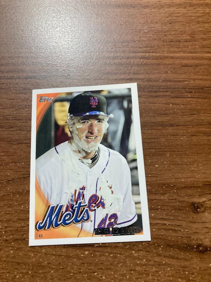 2010 Topps #509B Ike Davis Pie in the face Mets Variation SP