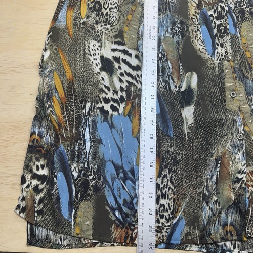 Indigo Rose 2X Tops Button Front Animal Feather Print - Picture 9 of 21