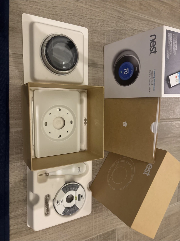 Nest T200577 Learning Thermostat (2nd Generation) - Image 3 of 4