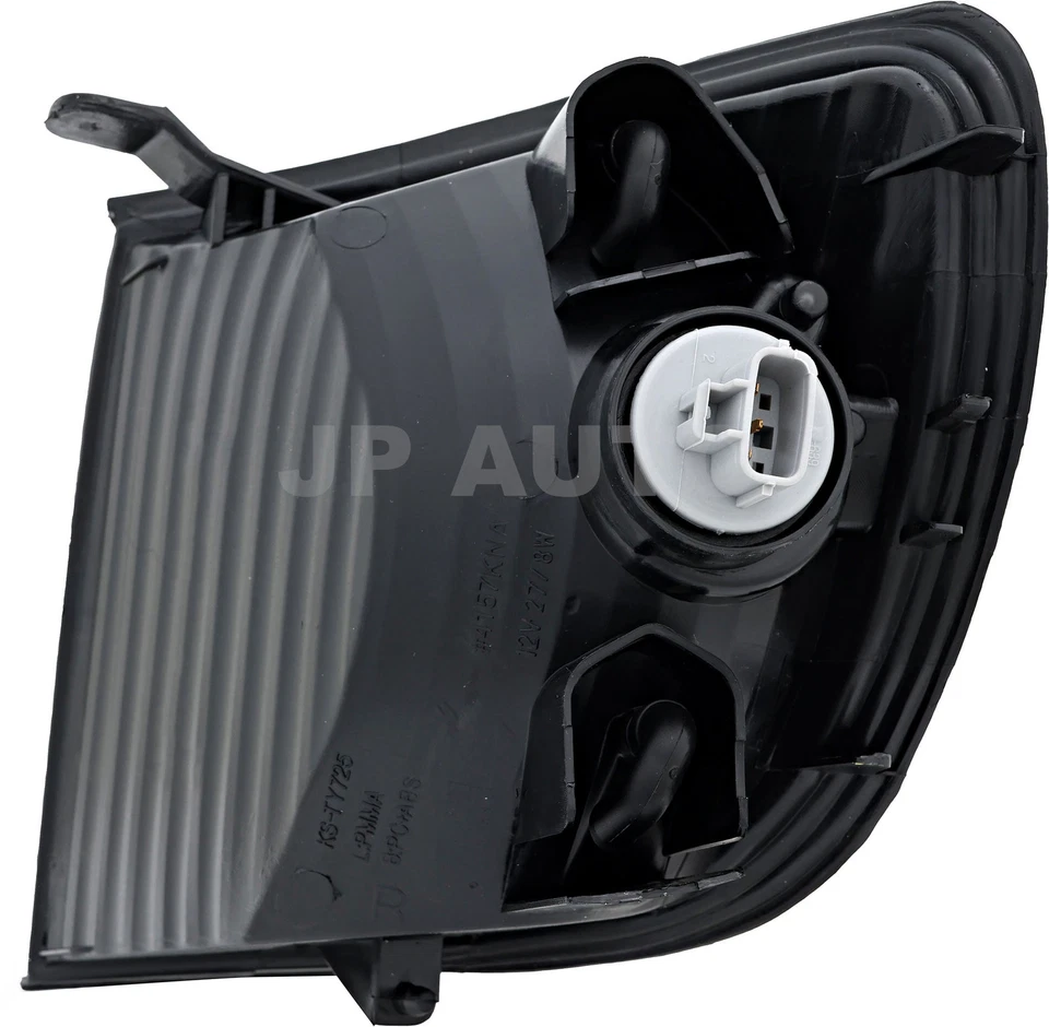 For 2001-2003 Toyota Sienna Corner Light Passenger Side - Image 4 of 4