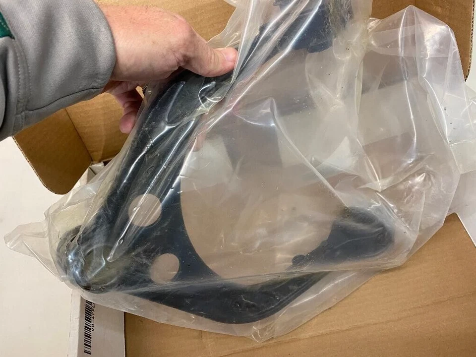 BRAZO DE CONTROL SUPERIOR DELANTERO NAPA P/N 260-5522M con CARGADOR RÓTULA/CHALLENGE/300 Foto 3 de 4