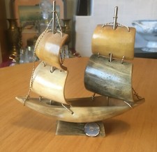 VINTAGE REAL HORN SAILING SHIP ORNAMENT-LENGTH 15.5cm x HEIGHT 15.3cm