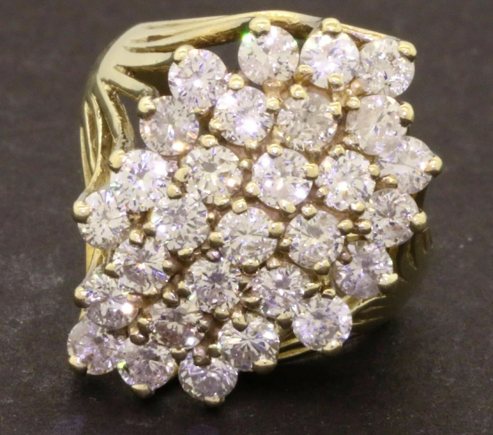 HUGE 3.00CT LAB CREATED DIAMOND CLUSTER 10K YELLOW GOLD PLATED COCKTAIL RING - Image 3 of 4