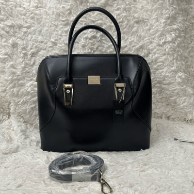 Cromia Womens Leather Black Zip Around Hand /Shoulder Bag Convertible NEW!