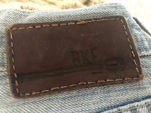 BKE Jaxon Jeans 33 Regular Faded Destroyed Distressed Cotton Soft FUC 29.75" Ins - Picture 10 of 12