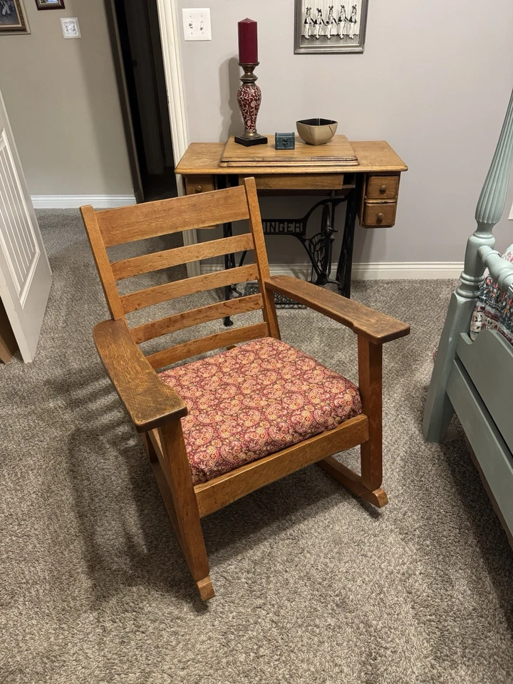 Mission Style古董摇椅 — 第 2/4 张图片