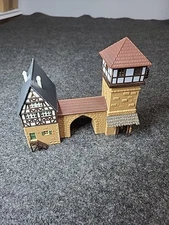 Faller     2288       (Spur N)   Stadttori - German City Gate  Fully Assembled 