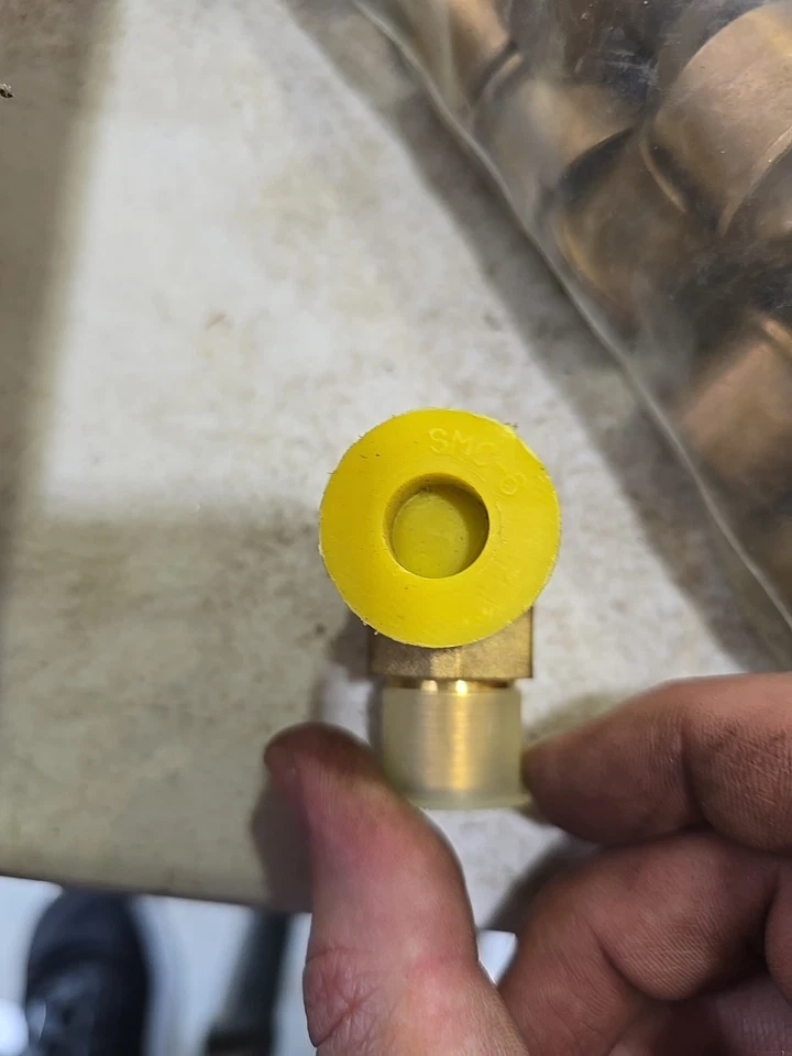 Lot of 2 - PARKER  Brass 3/8" CD-B 90 Street Elbow,  NPTF x NPT - Image 2 of 3