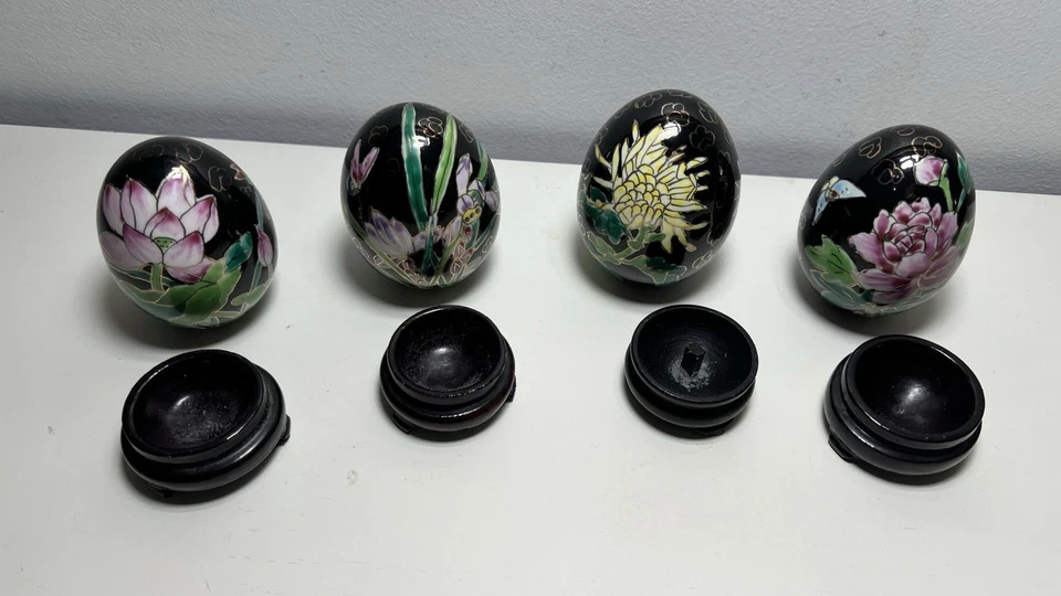 Juego de 4 huevos de porcelana pintados a mano reales japoneses vintage escena floral Foto 2 de 4
