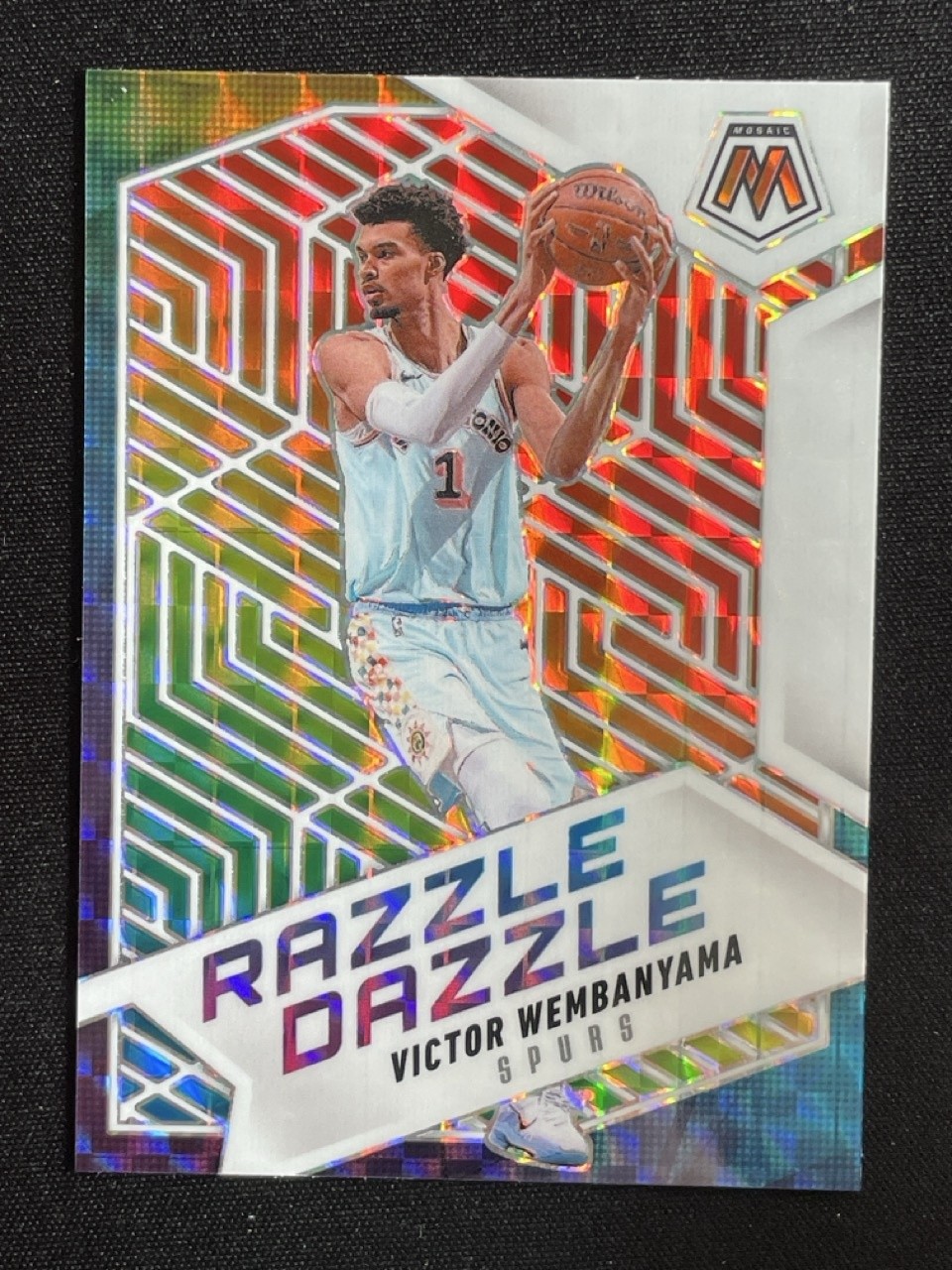 Victor Wembanyama 2024-25 Panini Mosaic Razzle Dazzle #3 SSP
