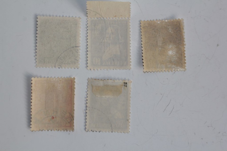Série Timbres Suisse Pro Juventute portrait+ costumes féminins 1936 obl ...