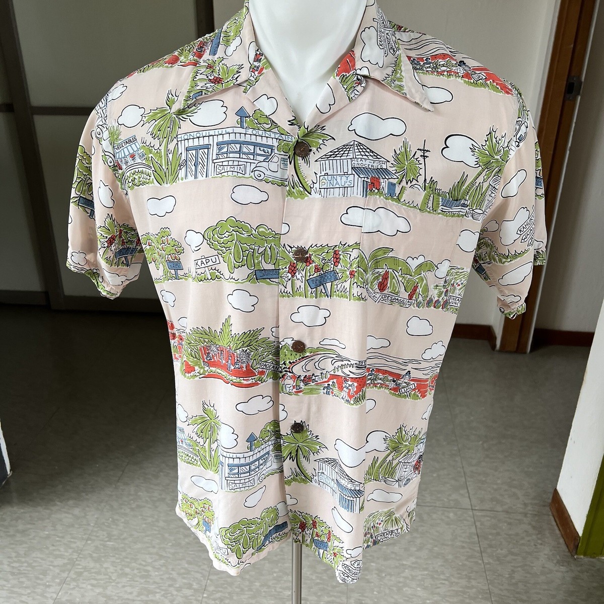 1950s Vintage Kramer's Honolulu Rare Pink Rayon Novelty 1950s Vintage Kramer's Honolulu Rare Pink Rayon Novelty