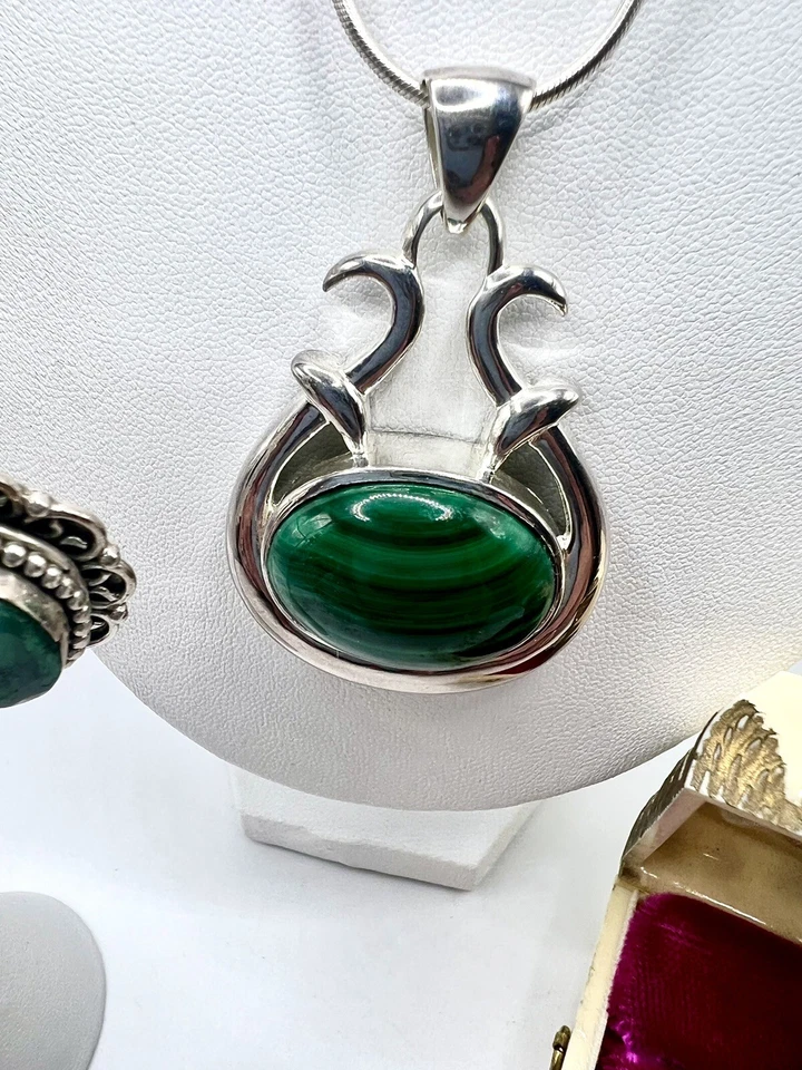 Impresionante collar, pendientes y anillo de malaquita 925  Foto 3 de 4