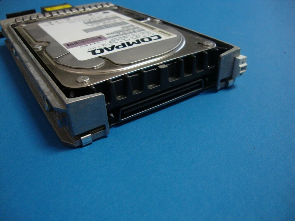 HP Compaq MAN3184MC 18.2GB 10K RPM Ultra Wide SCSI-3 in Server Hot Swap Caddy - Image 3 of 4