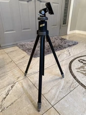 Vintage STAR D   CONQUEST Tri-Pod By Davidson Mfg. Co.