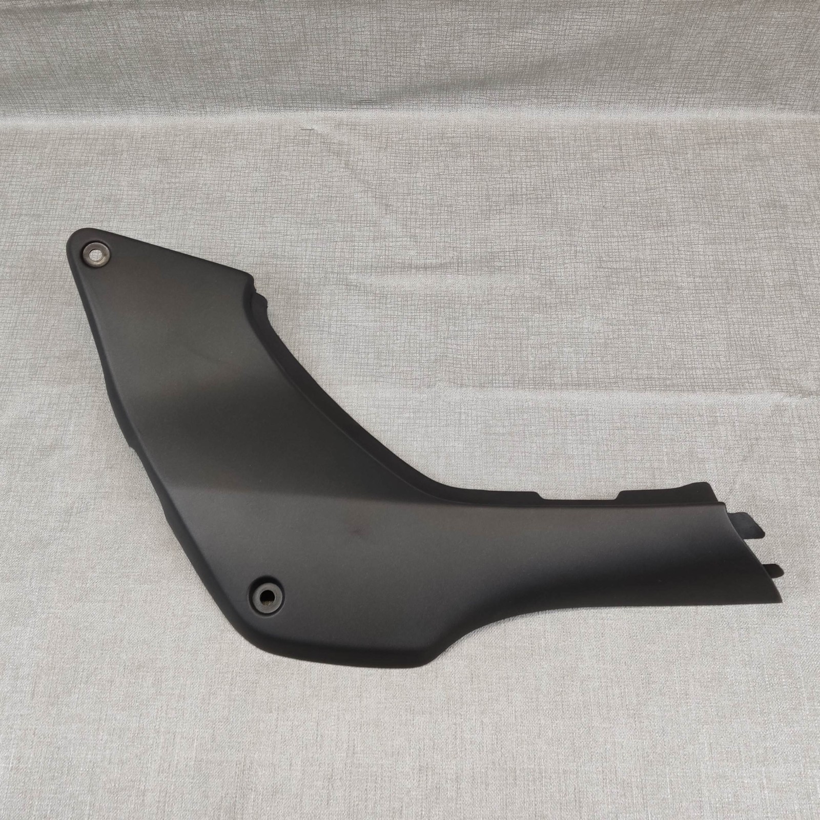 Couvercle gauche CB600F Hornet 2002 en ABS injecté haute résistance