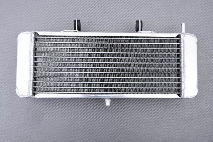 Radiateur moto Derbi GPR 50 Nude pour résoudre les surchauffes