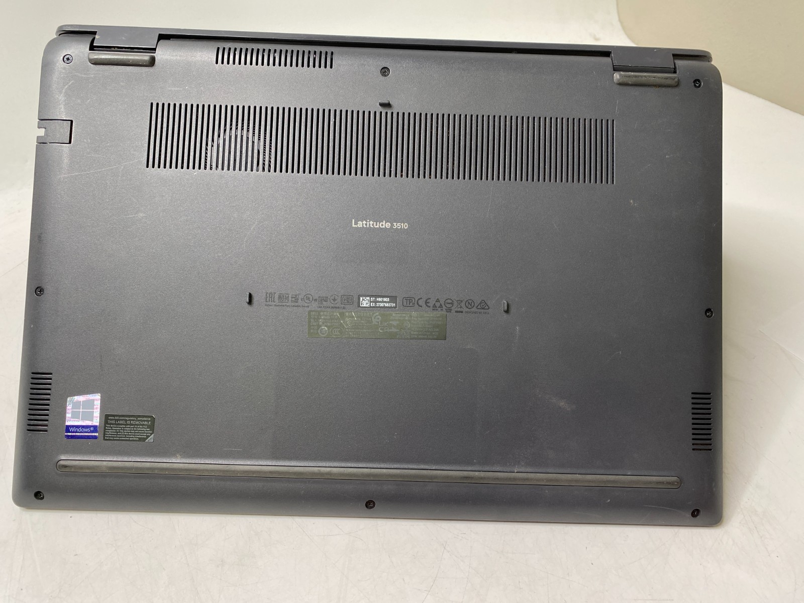 Dell Latitude 3510, 15.6-Inch Laptop, with i5-10210U, None SSD (Solid State Drive), Windows 11 Pro