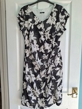 Ladies Dress Size 14 Roman