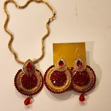 Ethnic Style Women's Gold Tone Red Teardrop Rhinestone Necklace & Earrings Set